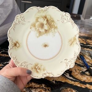 Antique Hermann Ohme Silesia Old Ivory IV dessert plate